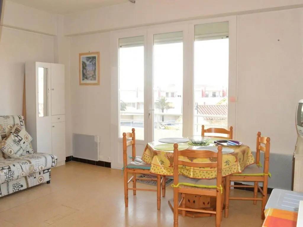 Appartement Saint-Cyprien, 1 pièce, 4 personnes - FR-1-225D-84