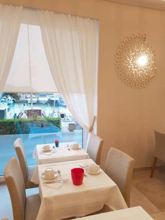 Roma Hotel