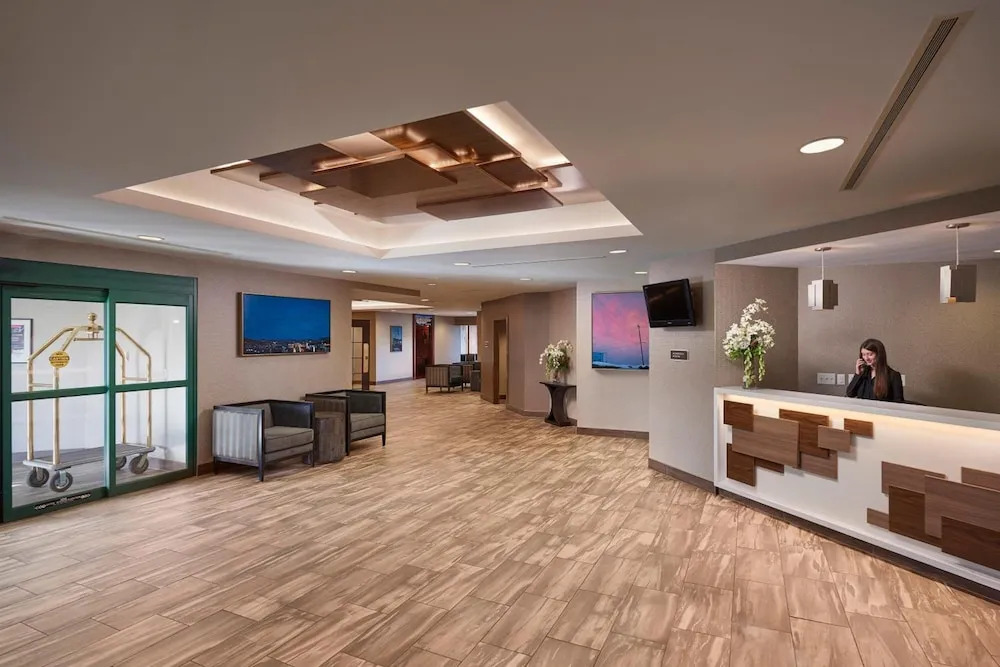 Capital Hotel