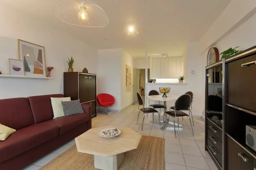 Apartment With Terrace for 5 People