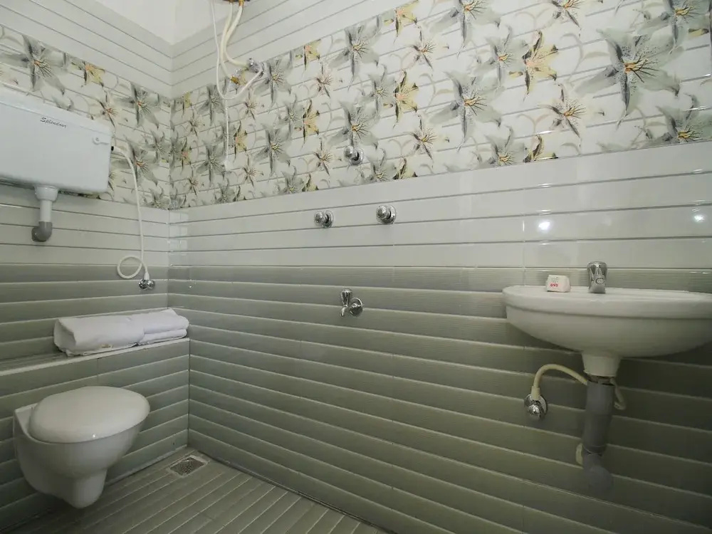 OYO 13943 Home Modern 2BHK Boat House