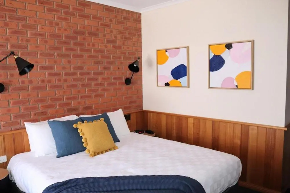 Golden River Motor Inn