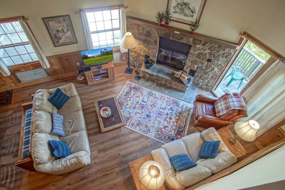 Whistlepunk #24: 4 Bedroom, 3 Bath: Slope Side, Wood Fireplace