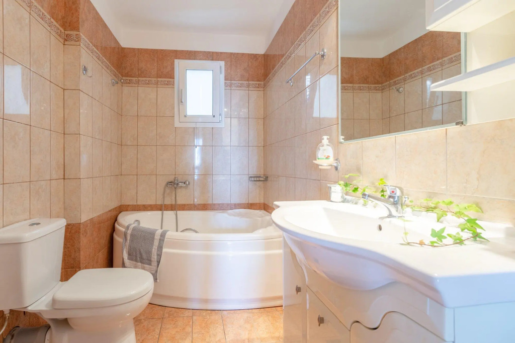 Sofia Large Private Pool Walk to Beach Sea Views A C Wifi Car Not Required - 1552