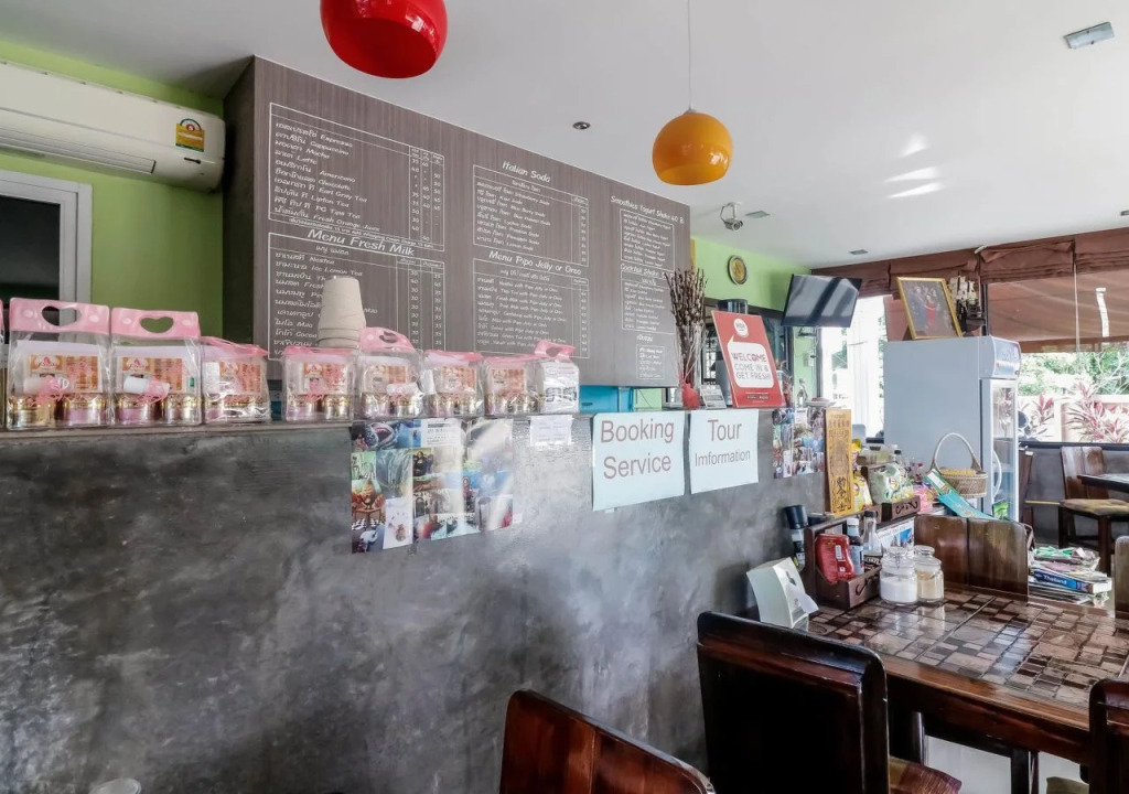 Donchai House Guest House& Cafe