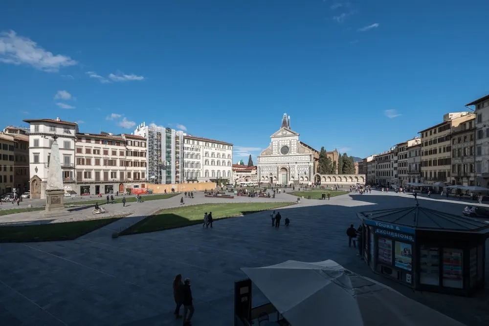 Santa Maria Novella Beautiful View for 6 - Three Bedroom Apartment, Sleeps 6