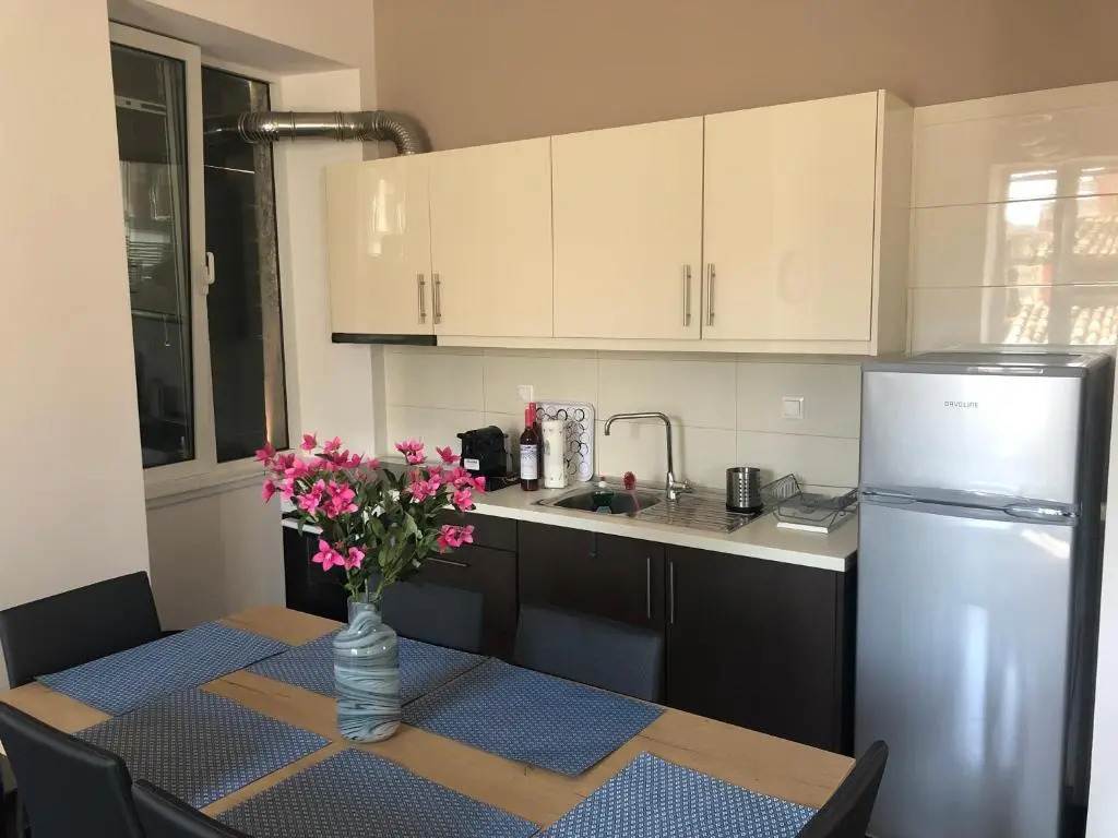 SOLOMOU APARTMENT