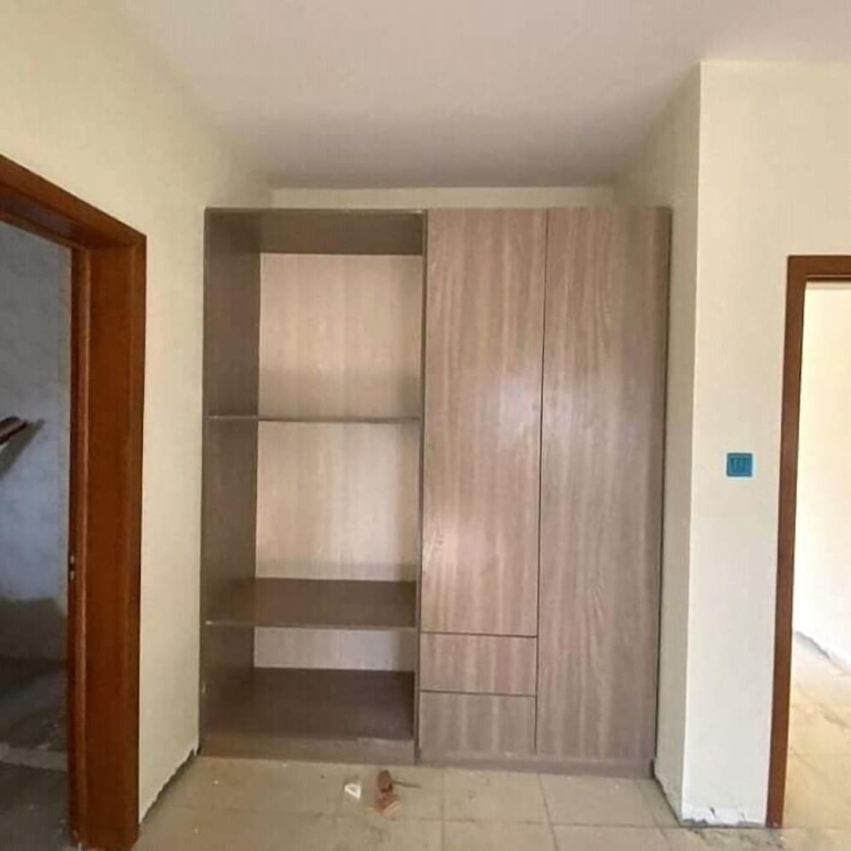 Westbro hotel and suites