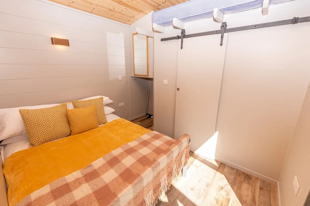 Sunset Cabins at The Oaks Woodland Retreat
