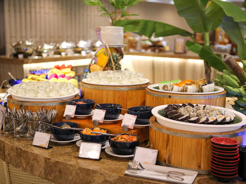 Melia Danang Beach Resort