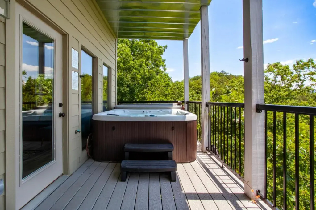 Falcons Lodge - Mtn View Hot Tub and Pool Table