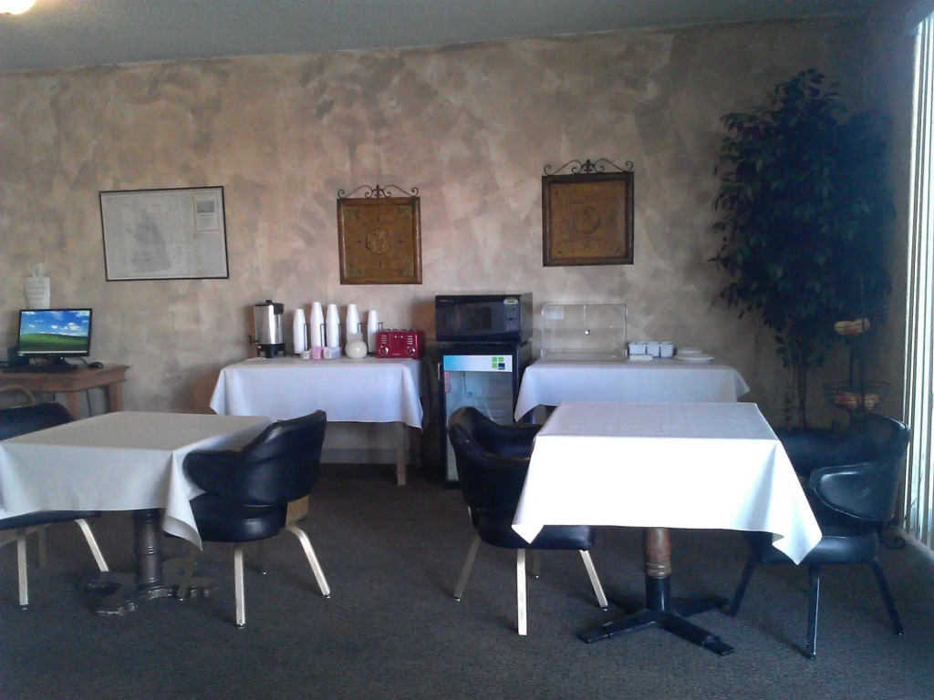 Brunner's Inn And Suites