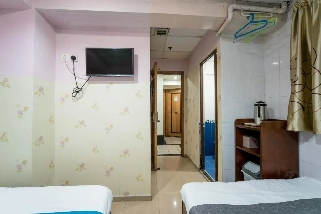 Grandeur Holiday Hotel
