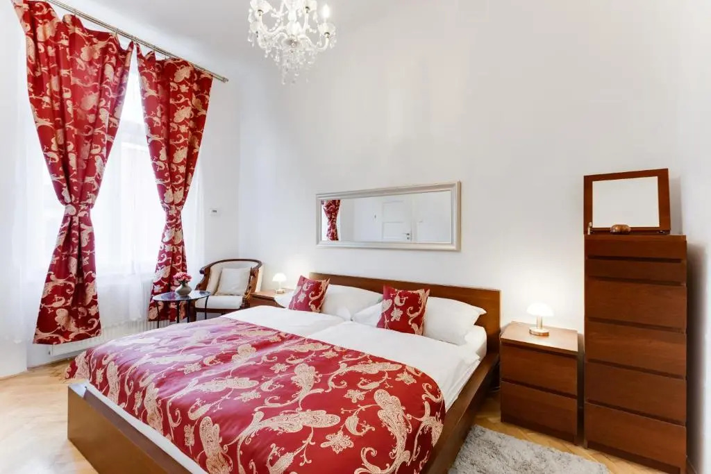 Old Town Square Royal Apartment