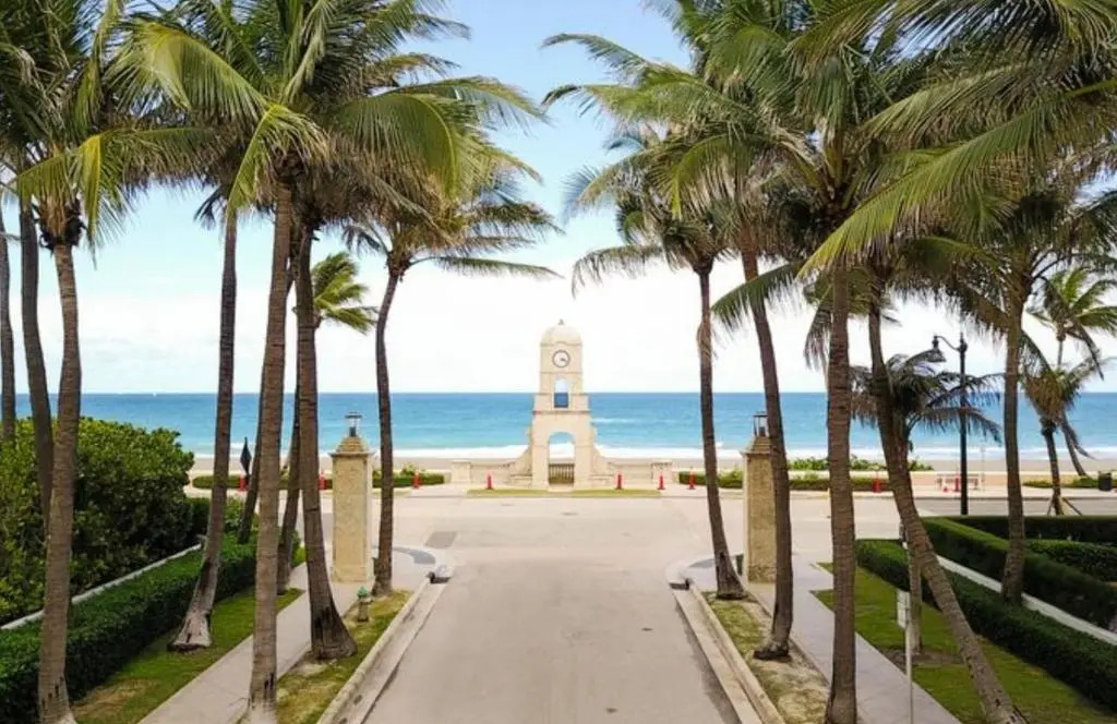 The Ocean Palms Suite