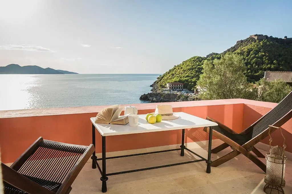 Roi Boutique Suites