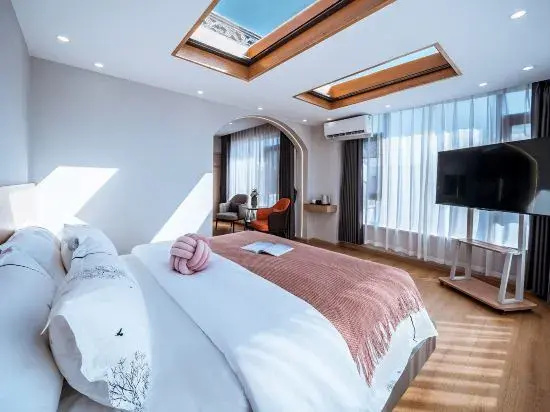Half Mountain Half Sea B&B