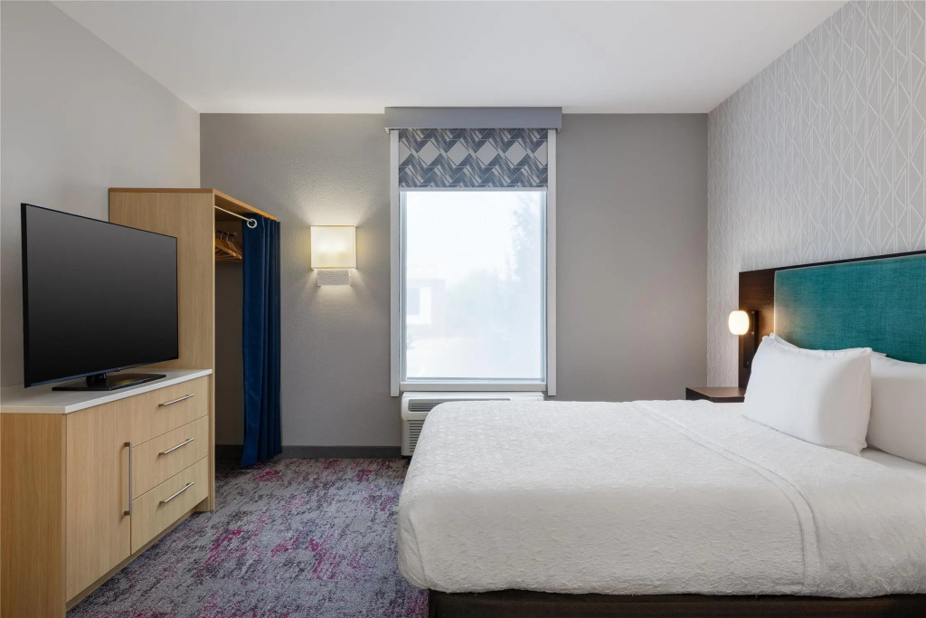 Home2 Suites by Hilton Milwaukee Brookfield