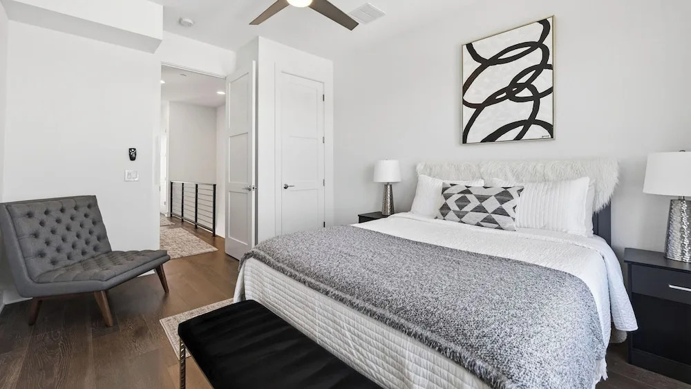 Rooftop Living in Central Austin Near UT, Dining & Music Concordia Retreat by Avantstay