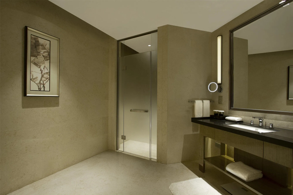 DoubleTree by Hilton Heyuan