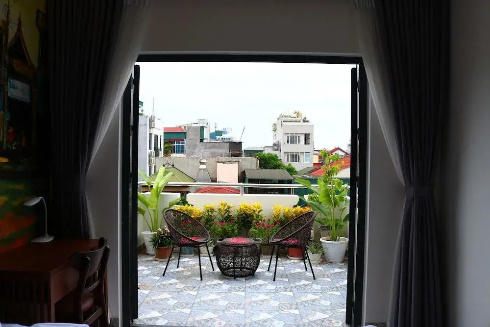 Hanoi La Cascada House & Travel