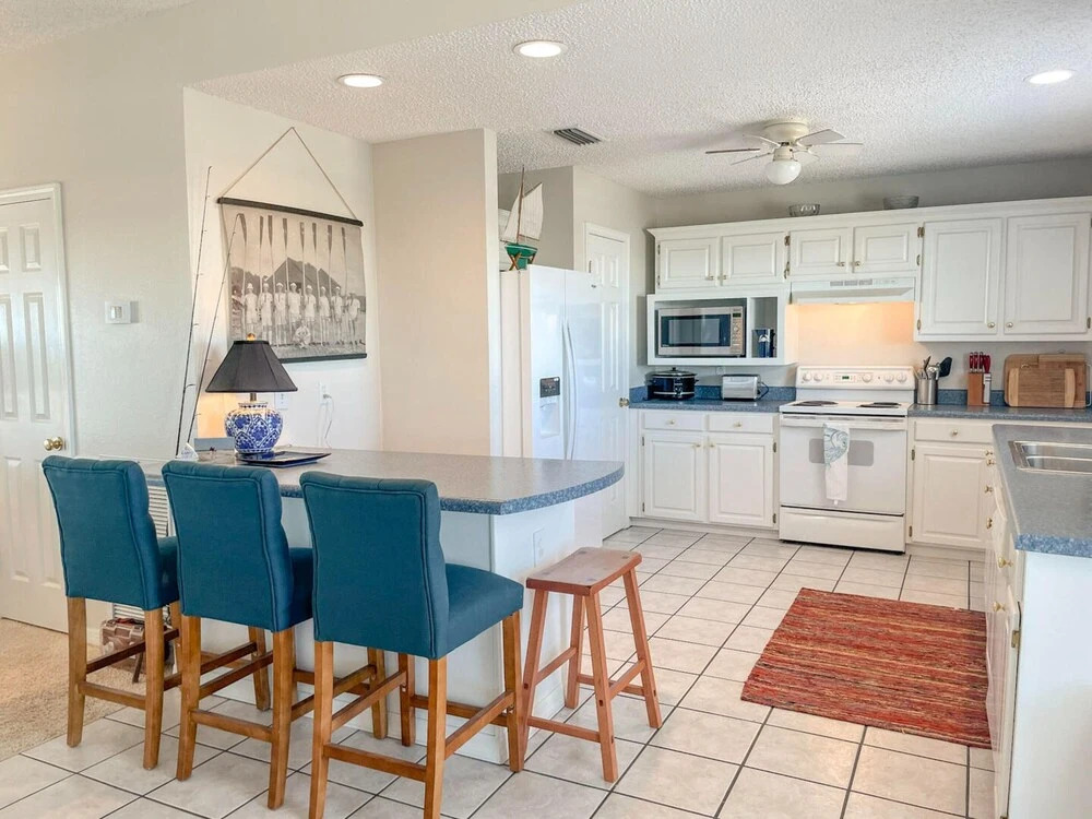 051 Topsail by ACP