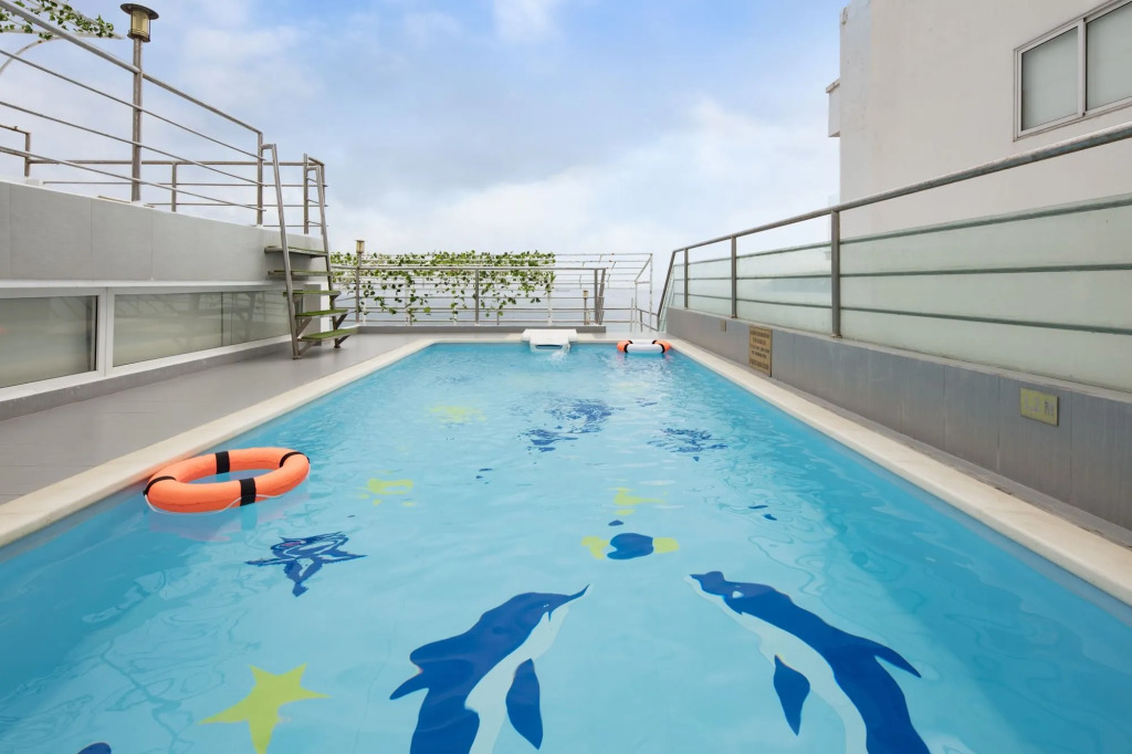 Blue Pearl Hotel