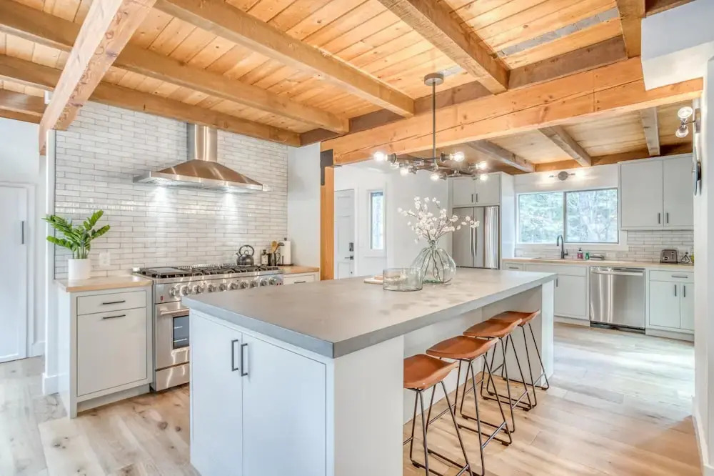 Spring Home 42 - Meredith Lodging
