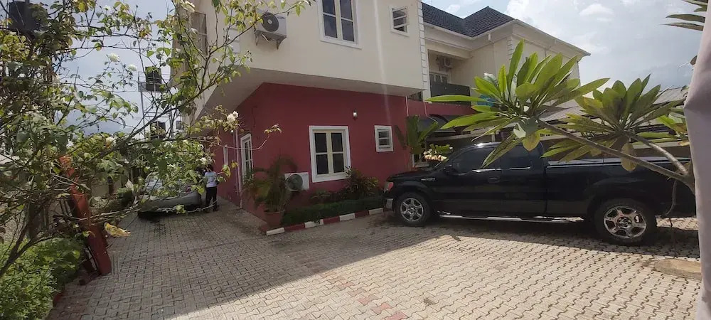 Paulight Residence