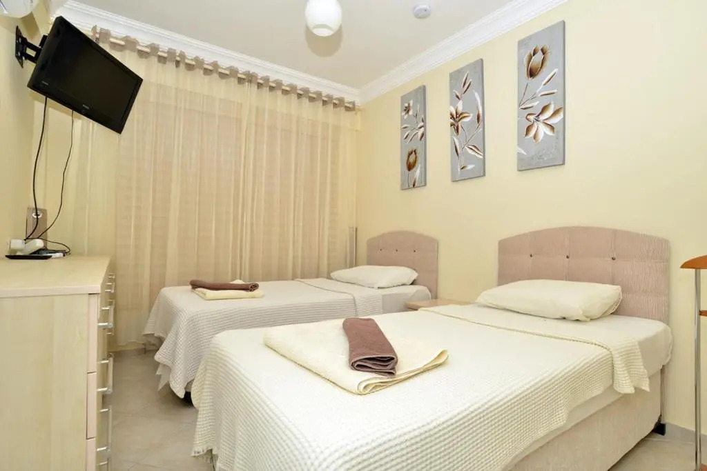 Sunset Beach Club Lebrentals