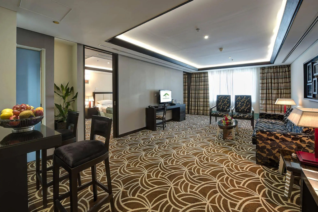 Pavilion Palace Hotel