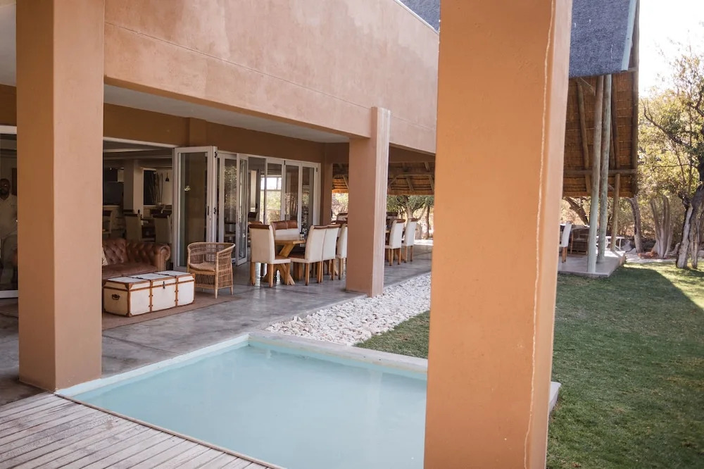 Toshari Lodge