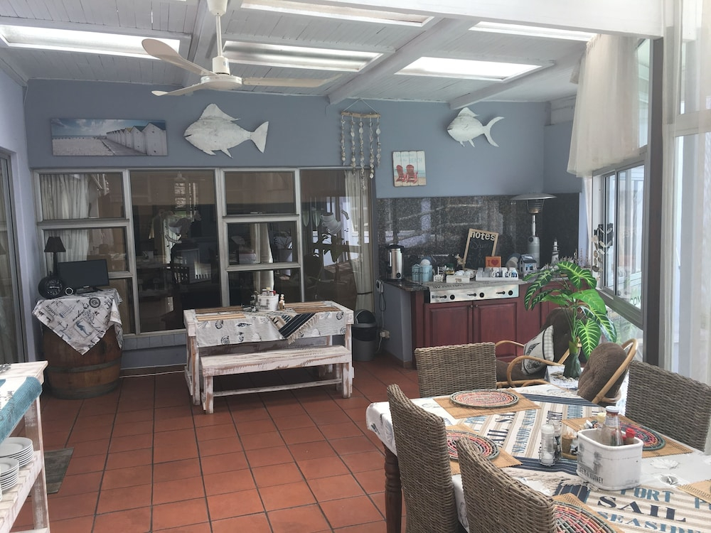 Isle La Breeze Guest House