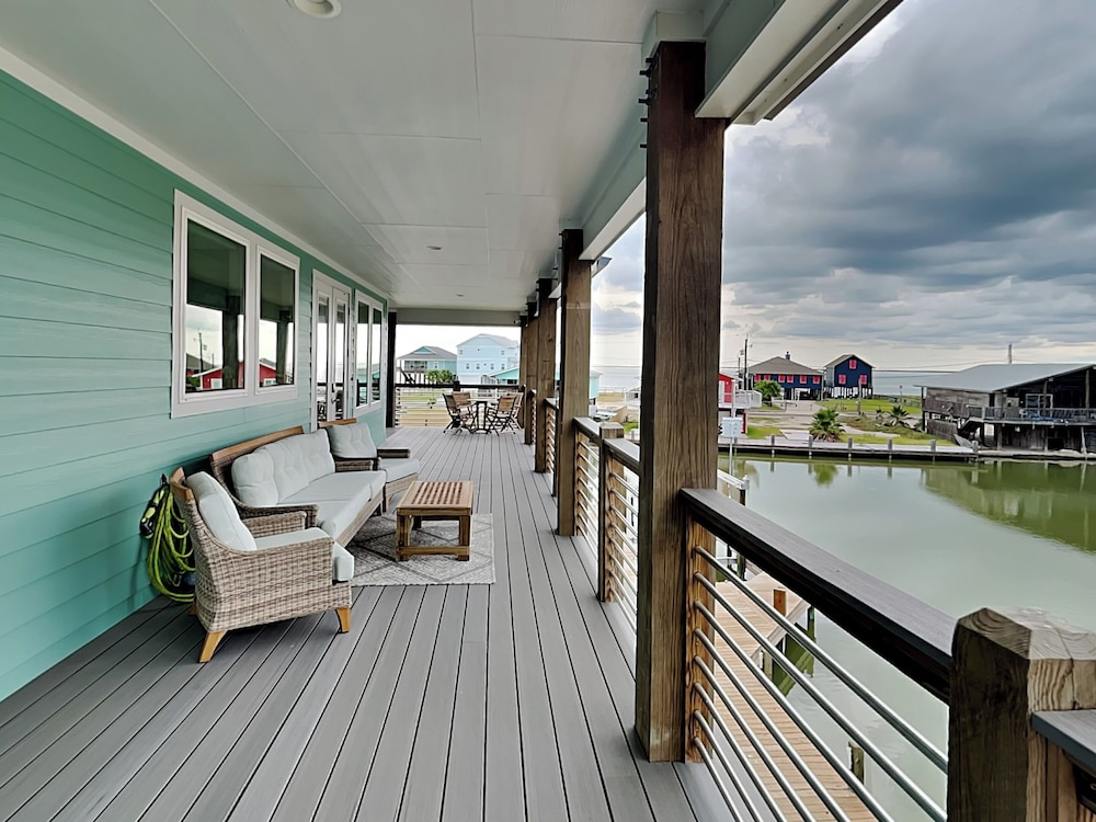 The Salty Dog at Copano Bay by Miss Kitty’s