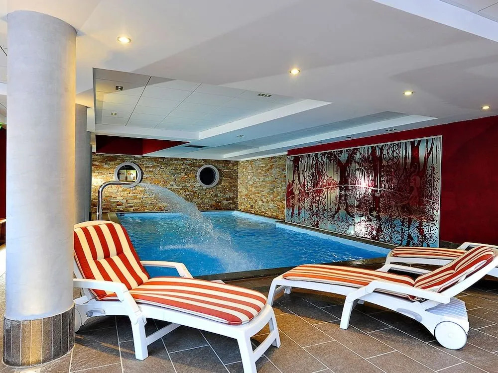 RisoulSki Antarès - Piscine et Sauna