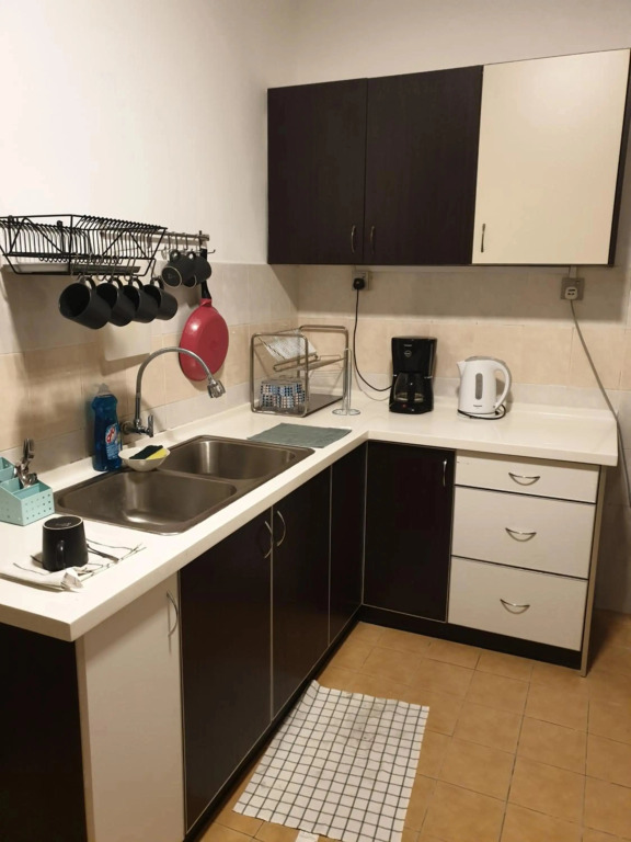 5-Bedroom Family Apartment