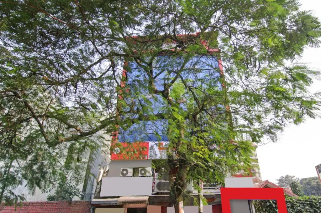 OYO Flagship 70198 Madhuban Residency