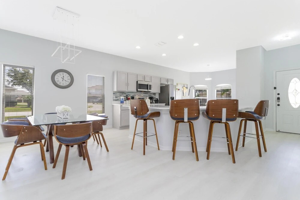 150 Amazing Home Located Close to Disney