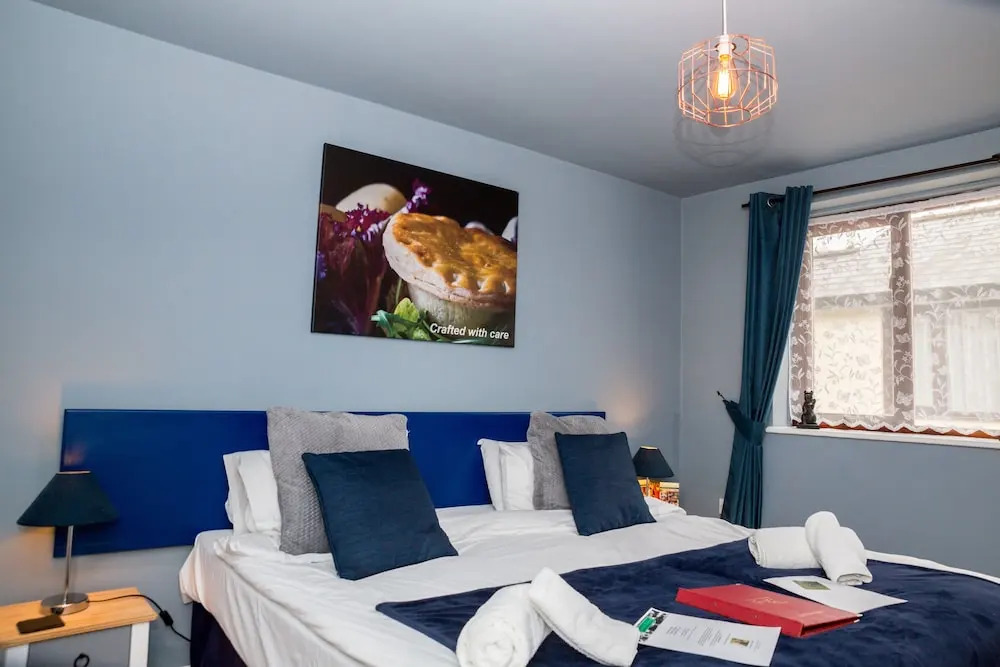 The Farmers Boy Inn Guest House