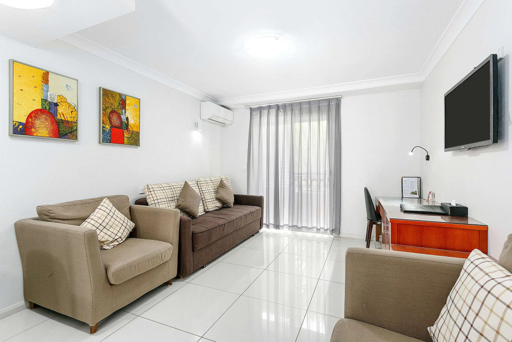 Comfort Inn & Suites Burwood