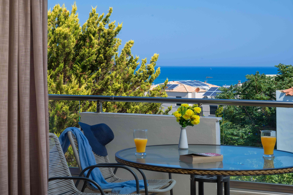 Nireas Hotel