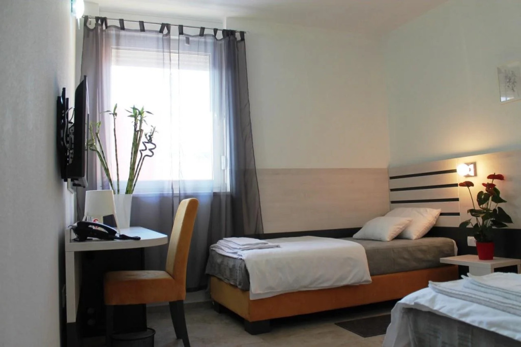 Garni Hotel 11tica DM