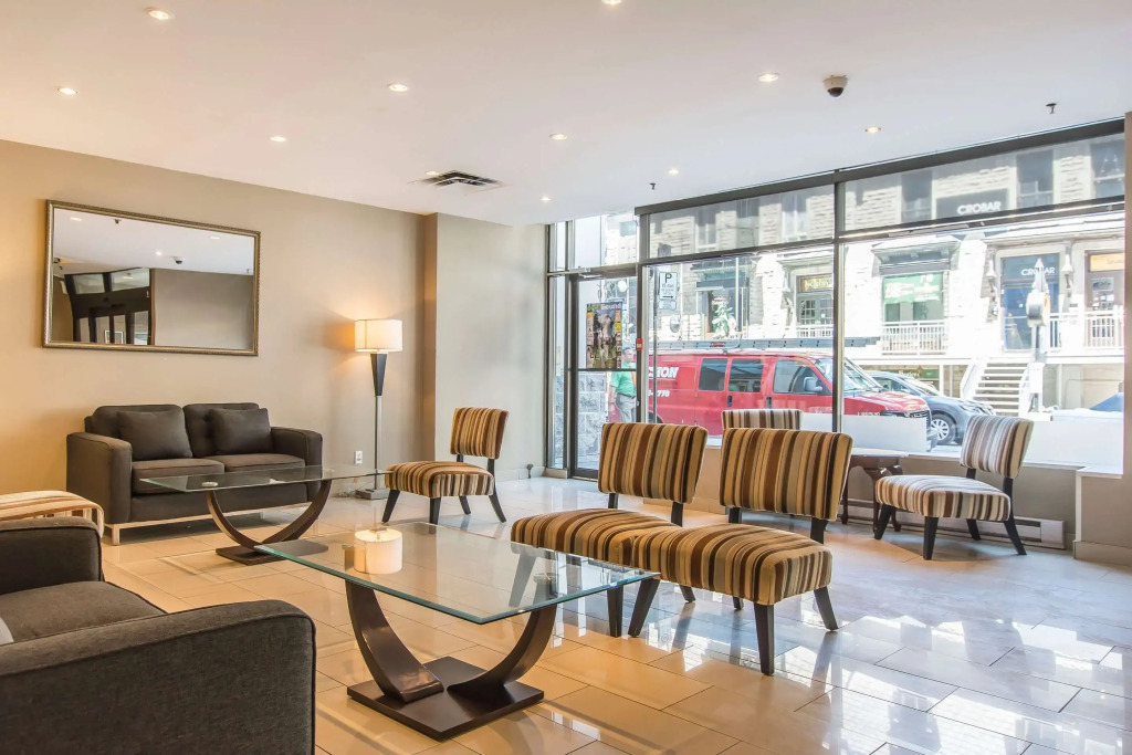 Comfort Suites Downtown