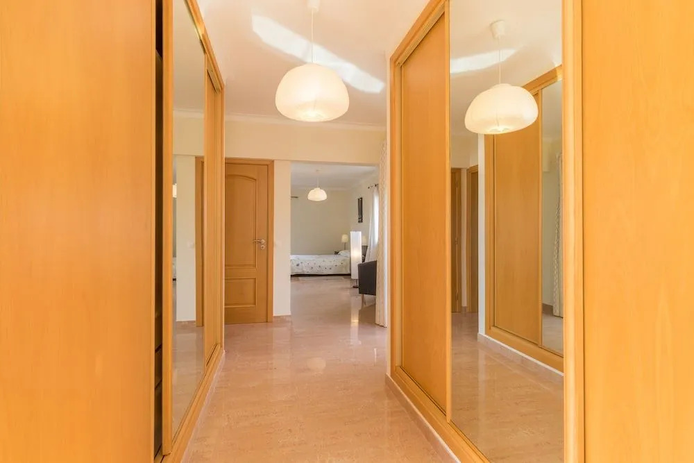 Villas2Go2 Alvor Villa