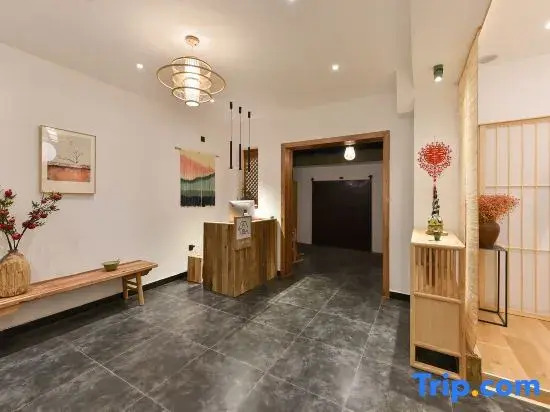 Yifangyan · Courtyard Light Luxury Hostel