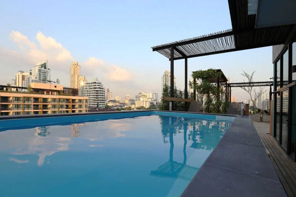 Tints of Blue Hotel