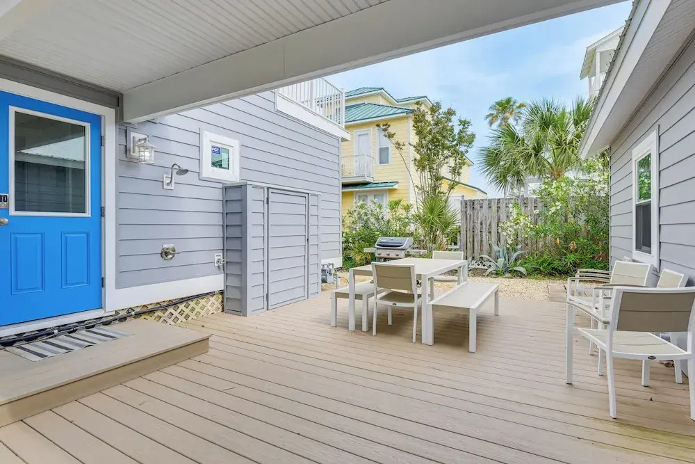 Grand Destin Getaway - Walk a Block to the Beach!