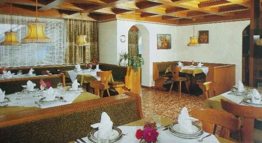 Hotel des Alpes