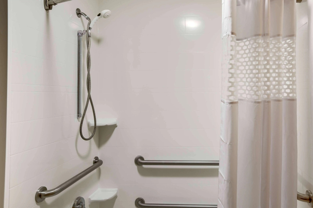 Wingate by Wyndham Cranberry
