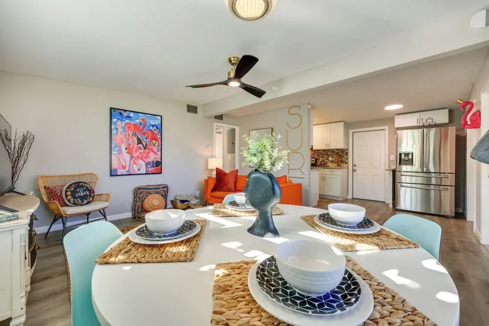 5 Blocks to Jax Beach: Getaway w/ Patio & Yard!